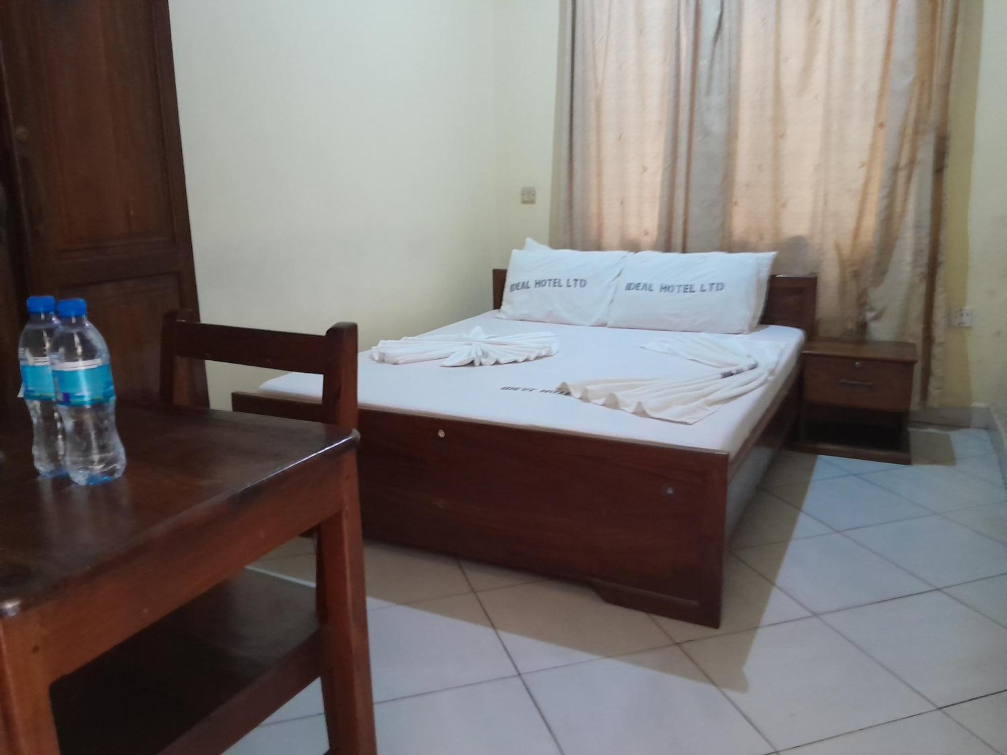 Hotel Ideal Dar es Salaam Esterno foto