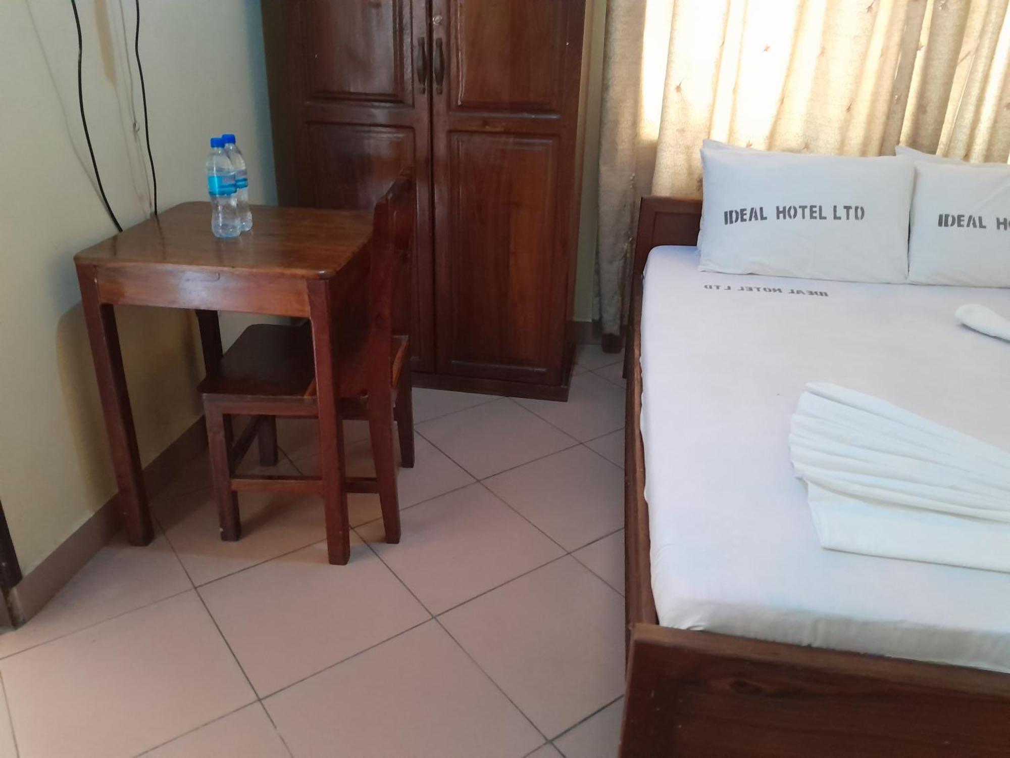 Hotel Ideal Dar es Salaam Esterno foto