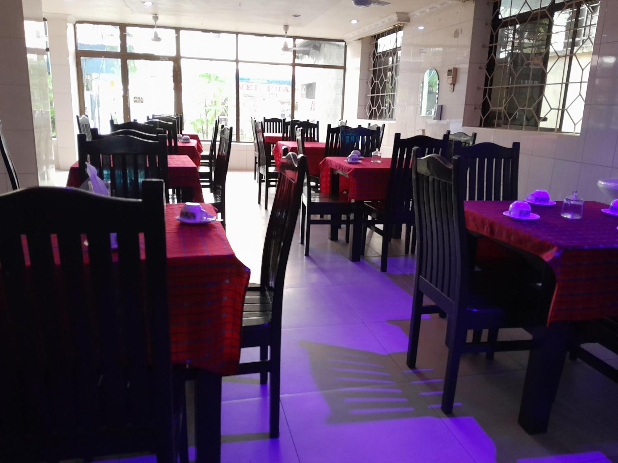 Hotel Ideal Dar es Salaam Esterno foto