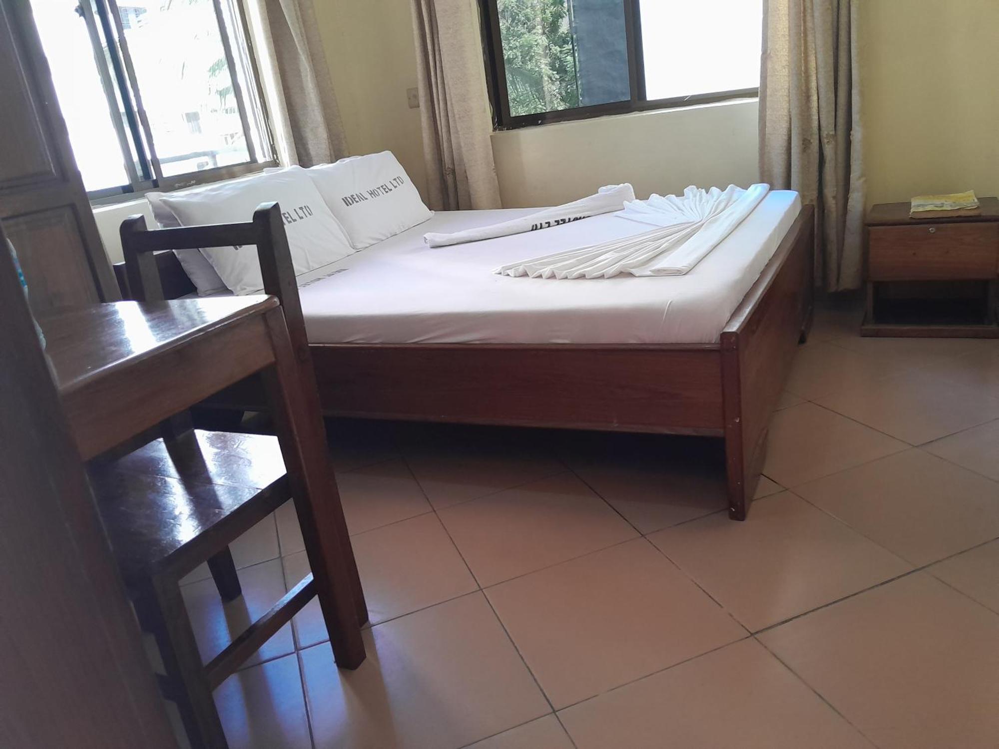 Hotel Ideal Dar es Salaam Esterno foto