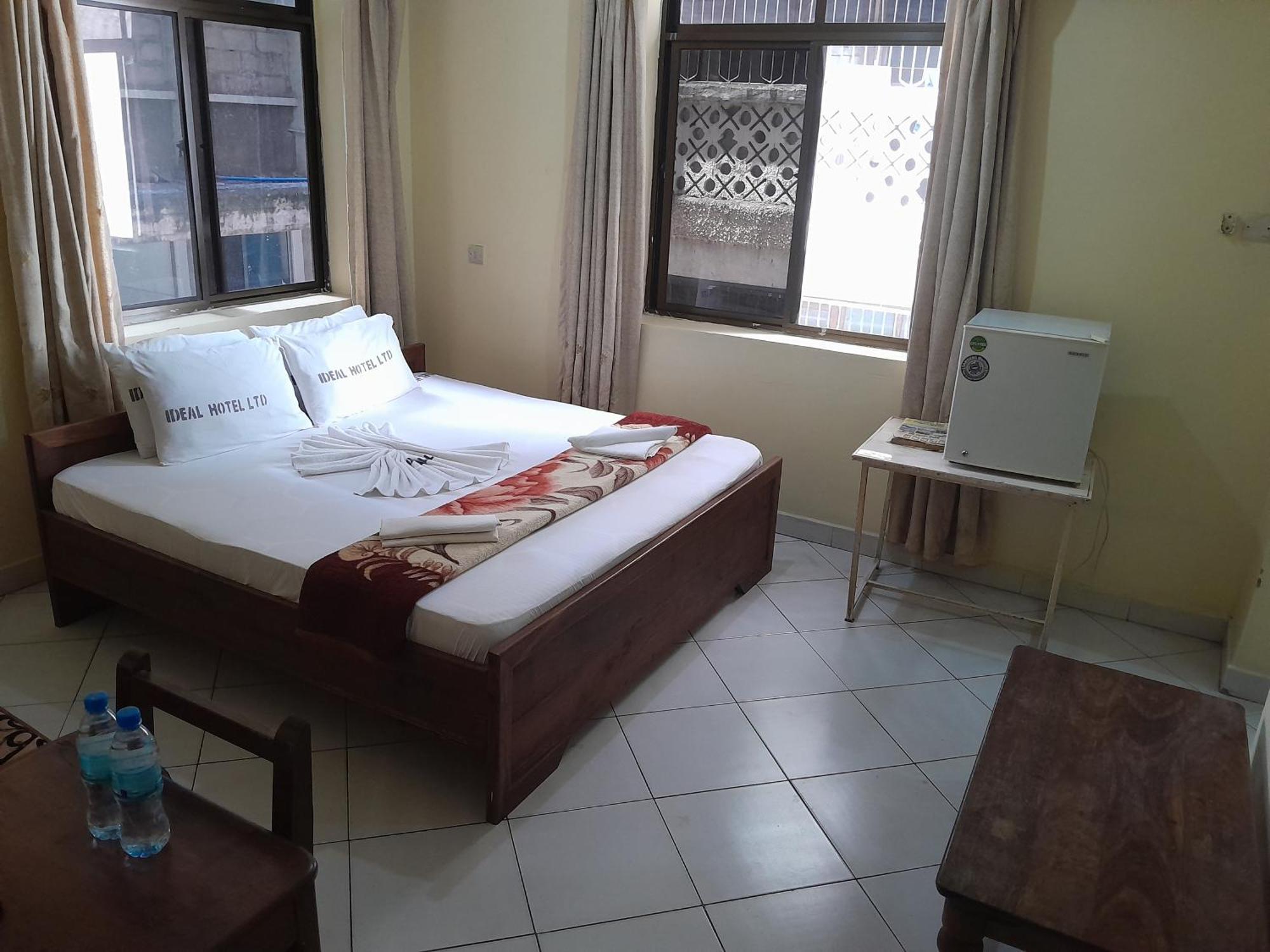 Hotel Ideal Dar es Salaam Esterno foto